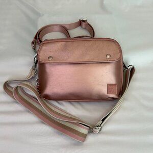 XL East/West Everyday Essentials Crossbody & Shoulder Bag 2 Straps Metallic Rose